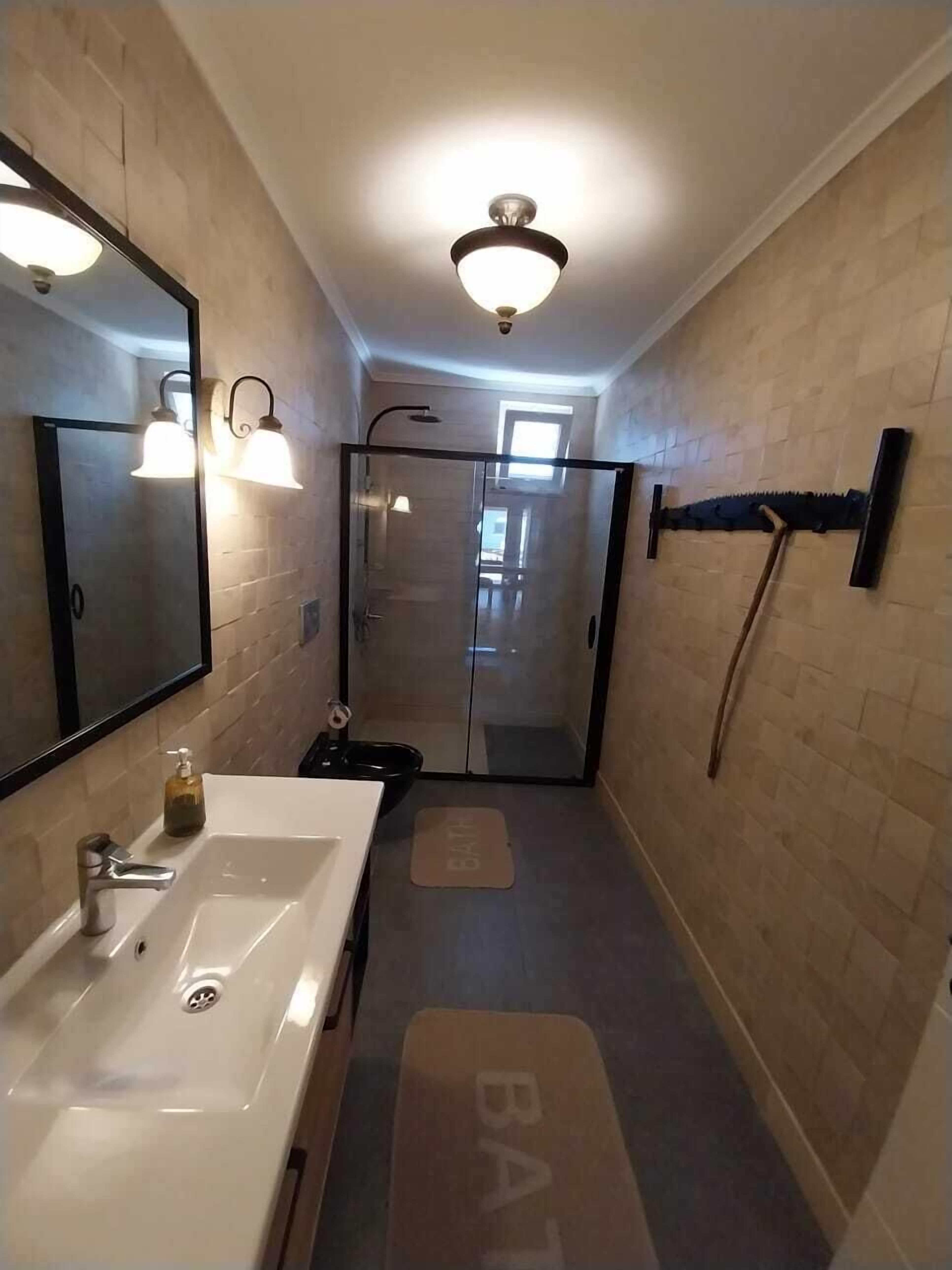 Family Apartment, Mountain View | Bathroom