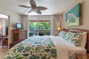 2 bedrooms, desk, iron/ironing board, free WiFi - SUMMER SPLASH in to our Renovated Hotel Zoned Condo! Your Maui Banyan Getaway! (Kihei)
