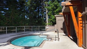 Pool - Executive Ski in/out Townhome, close to Golf course, LostLake & bike/hike Trails (Whistler)