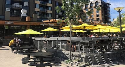 Executive Ski in/out Townhome, close to Golf course, LostLake & bike/hike Trails