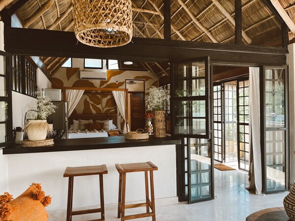 Family House, Pool View | 5 bedrooms, free WiFi - Casa Latino (San Francisco)