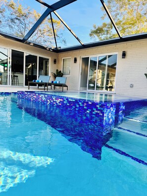 Outdoor pool, a heated pool