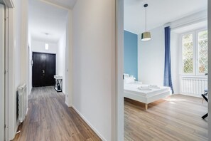 3 makuuhuonetta, silitysrauta/-lauta, ilmainen Wi-Fi, vuodevaatteet