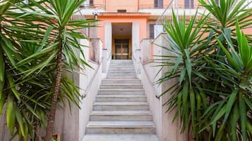 Enceinte de lâhĂ©bergement