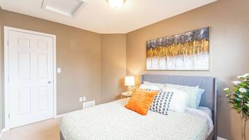 4 bedrooms, in-room safe, iron/ironing board, free WiFi