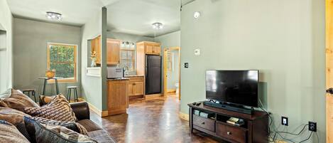 Televisor intel·ligent, llar de foc i oficines