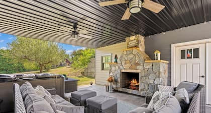 Charming Farmhouse in Montoursville with Hot Tub + Wi-Fi