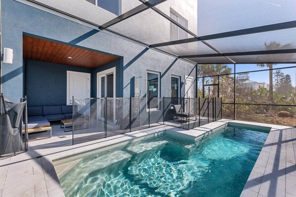 Outdoor pool, a heated pool