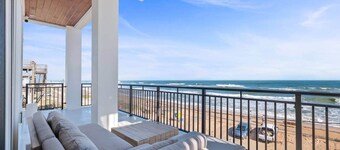 Oceanfront, Pool, Beach, New Smyrna Modern Beach House