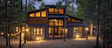 المنشأة من الخارج