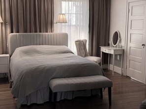 2 dormitorios, tabla de planchar con plancha, wifi y ropa de cama