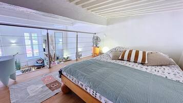 2 chambres, fer et planche Ă repasser, Wi-Fi, draps fournis