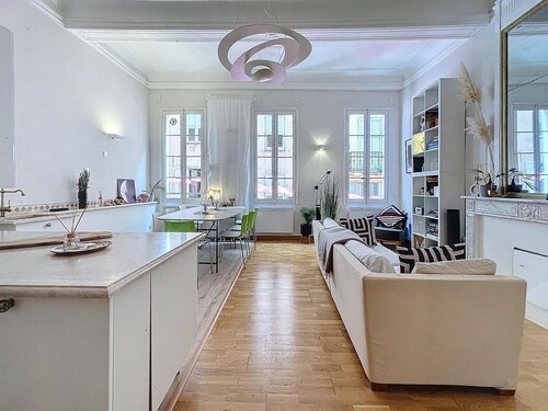 "DesignLoftSophia" vacation apartment in the historic old town of Grasse