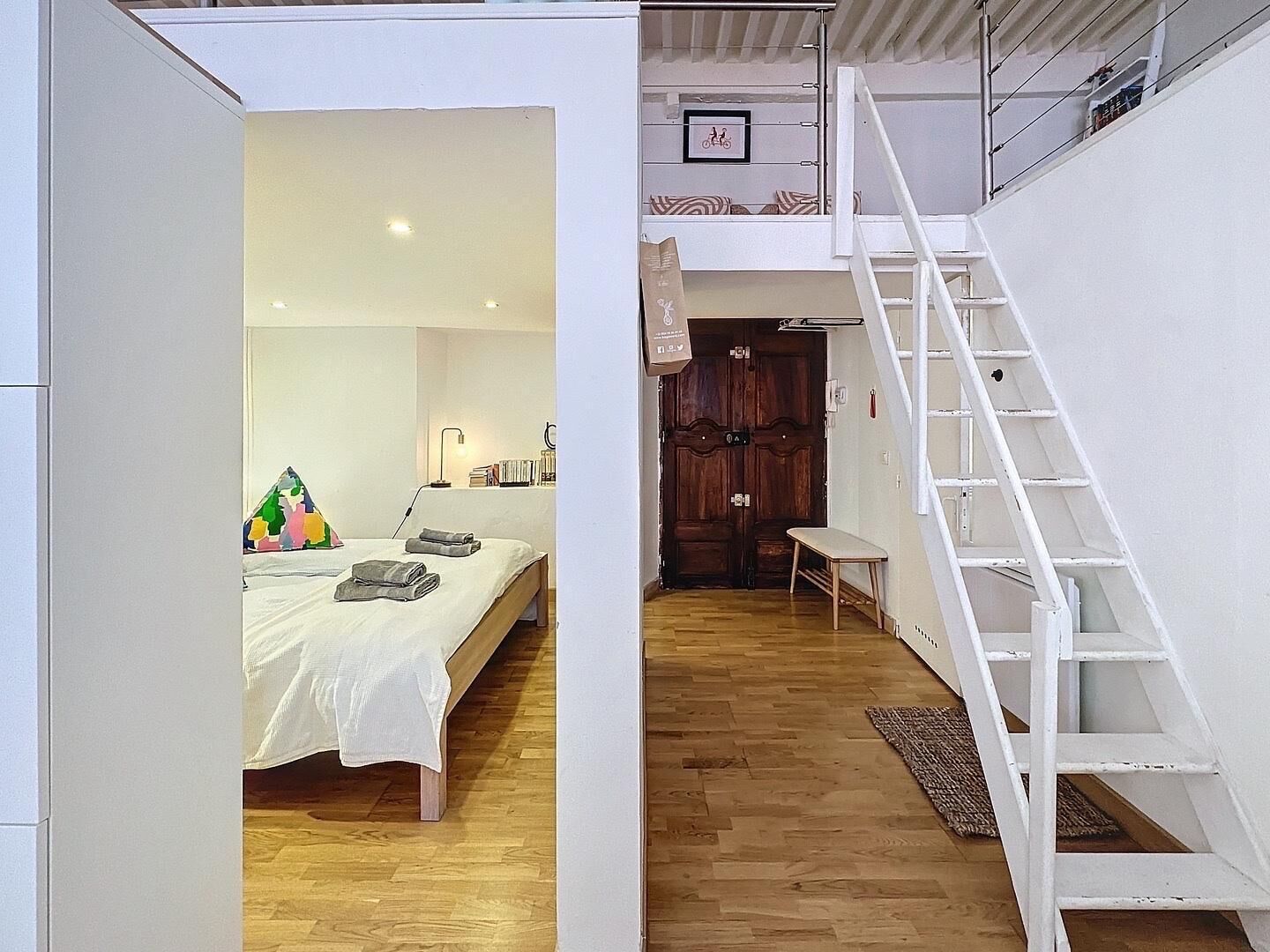 2 chambres, fer et planche à repasser, Wi-Fi, draps fournis