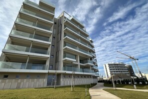 Exterior - SE125 - Senigallia, exclusive sea front three-room apartment with swimming pool (Senigallia)