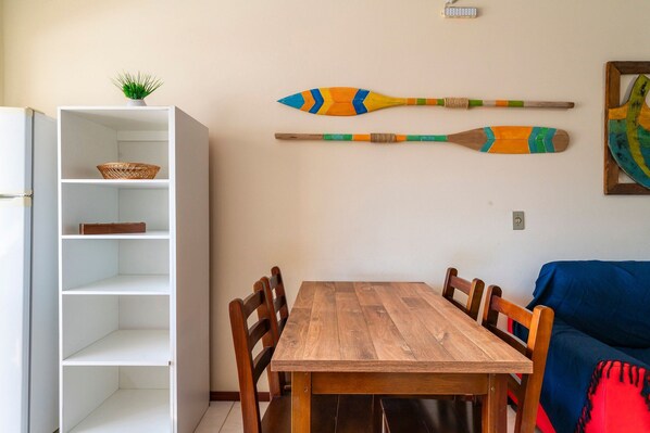 Apartment | Dining