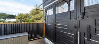 New York inspired apartment in the heart of Nelson city, live like a local. 