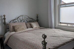 2 Schlafzimmer, Bügeleisen/Bügelbrett, WLAN, Bettwäsche