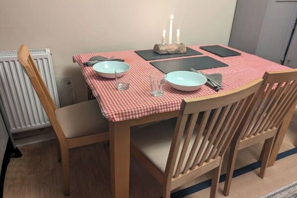 Dining - Cottage style home in London (Rainham)