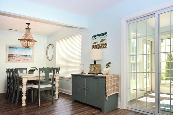 Dining - End Unit Townhouse Rehoboth Beach 5BR Pool Tennis (Rehoboth Beach)