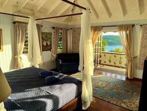 3 bedrooms, in-room safe, iron/ironing board, free WiFi