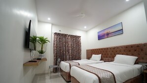 Deluxe Single Room, 1 Katil Raja (King) | Peralatan tempat tidur premium, gebar bulu kapas, katil Tempur-Pedic 