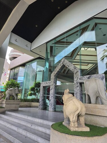 First Pacific Cirrus - Pattaya