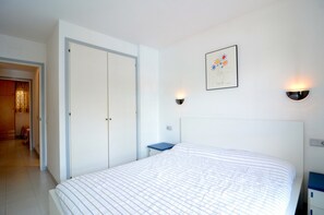 Leilighet | 2 soverom og strykejern/-brett