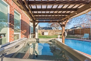 Pool - 5BR Oasis w/Hot Tub, Pool, Gym, Movie Theater & Game Room (North Richland Hills)