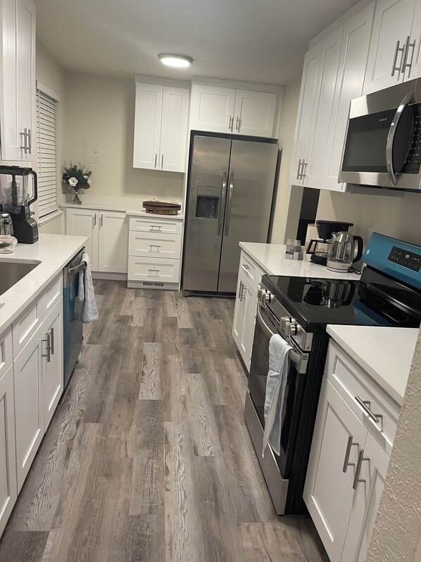 Microwave, oven, stovetop, dishwasher