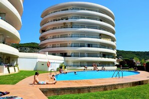 Apartment | Pool - Apartment in Spain Near Sandy Beach & Pool (Torroella de Montgrí)