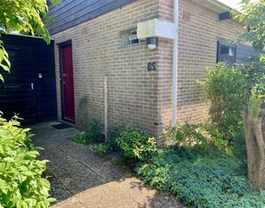 House | Reception - Cozy Holiday Home for Four Guests (Sint Maartensvlotbrug)