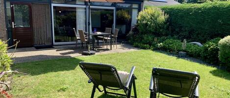 House | Outdoor dining