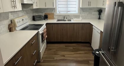 Cozy Private Stay In Valleyfield â Perfect for All Travelers