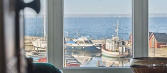 Holiday home with sea and harbor view