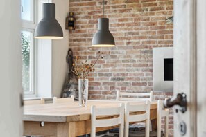 Dining - Holiday home with sea and harbor view (Tranekær)
