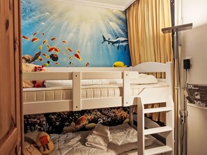 2 bedrooms, internet