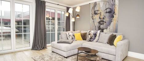 Télévision, chaîne hi-fi