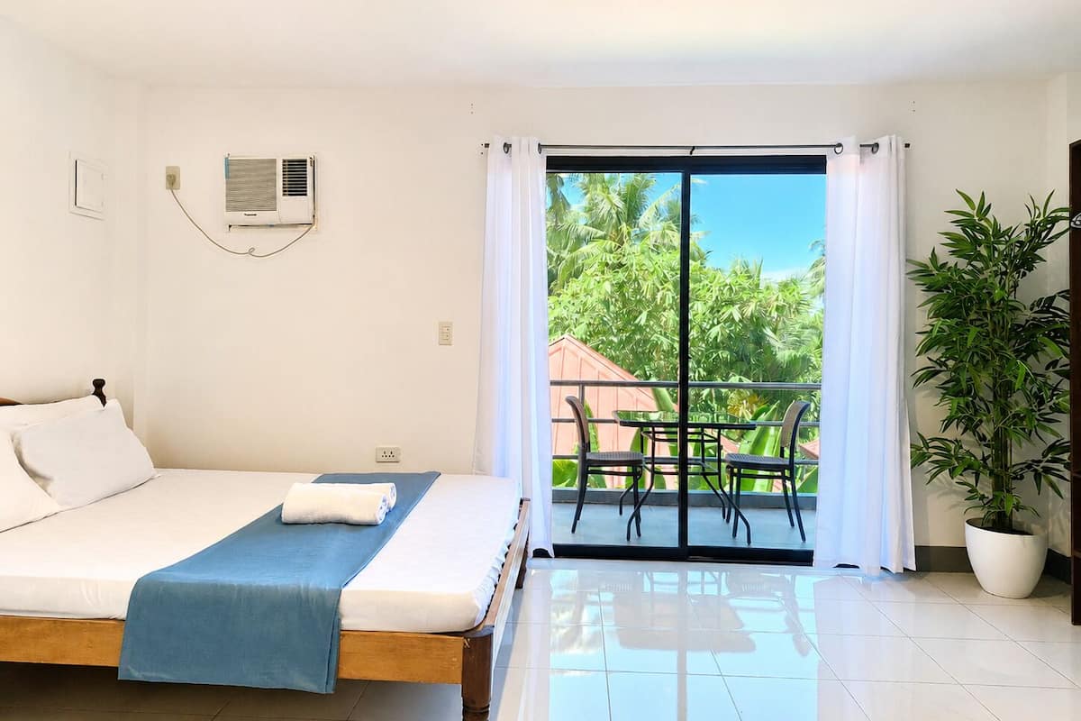 Basic Studio, Balcony, Courtyard View (Apt6) | Laptop workspace, WiFi (free)