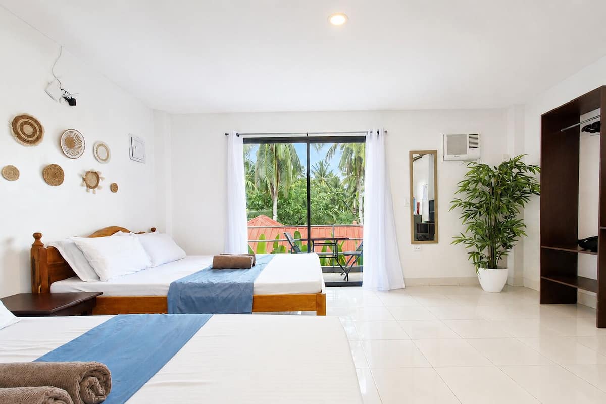 Basic Studio, Balcony, Courtyard View (Apt7) | Laptop workspace, WiFi (free)