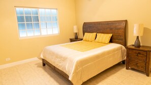 3 bedrooms, iron/ironing board, WiFi