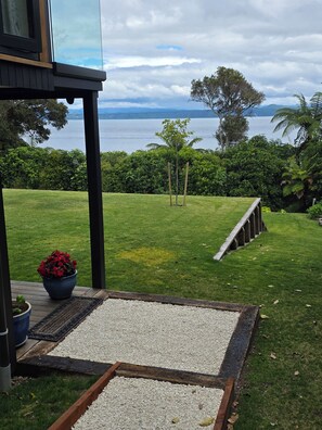 Property grounds - Luxury retreat for two beside the great lake. (Taupō)