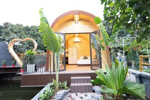 Exclusive-Bungalow, Gartenblick