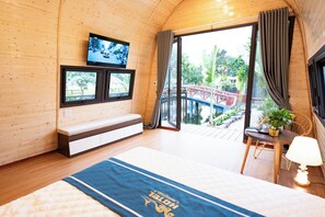 Exclusive Bungalow, Garden View | 1 bedroom, minibar, soundproofing, free WiFi