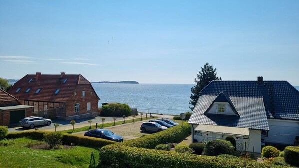 Unclassified image, 1 of 9, button