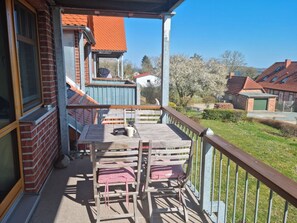 Unclassified image, 3 of 9, button