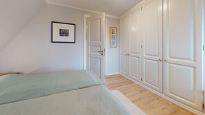 3 soverom, skrivebord og wi-fi