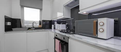 Fridge, microwave, oven, stovetop