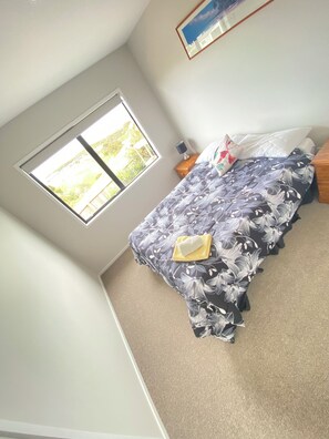 3 bedrooms, free WiFi, bed sheets