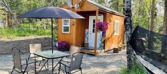 Small Dry Cabin Between Kenai and Kasilof Rivers.